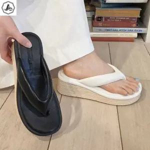 [애슬릿] 통굽 쪼리 발편한 쿠션 키높이 여름 슬리퍼 6cm