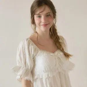 [lunaluz](신세계 사우스시티)여성 릴리아 코튼 브라캡내장 반소매 원피스 잠옷