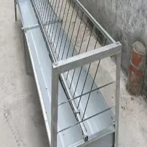 염소먹이통 급여기 밥통 식수 길이1m 염소 양 높이0.85m 너비0.65m 목장 여물 사료(1)