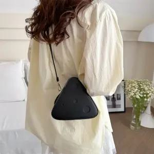 EAMT 여친 미니 캐주얼 미니백 치즈 숄더백 봄여름 패션 크로스백 YJ2