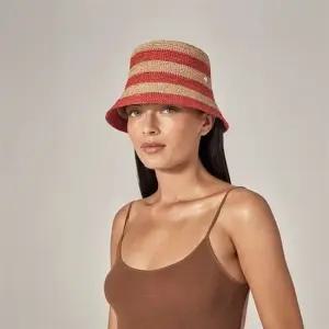 헬렌카민스키 알레키_레드 HWSHI120050 416524