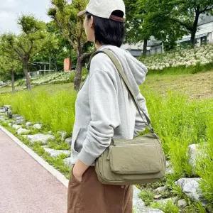 [옷자락]남녀공용 여행 보조백 경량 포켓 사각 크로스백