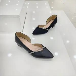 [탠디]by미셸 원단,소가죽소재 안쪽 트임 3cm굽 여성 펌프스 구두 123029 cc1_CC