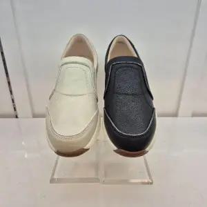 [ELCANTO]엘칸토 HC11 양가죽 여성화 초경량 세미케주얼 슬립온 E0N2U61H3J (S48117115)