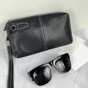 손목스트랩 카드 화장품보관 미니 클러치백