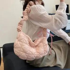 [패션] 여성 퀄팅 폭신한 데일리 숄더백 핸드백 심플 가방