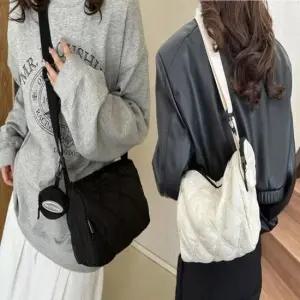 [패션] 여성 퀼팅백 패딩 가방 크로스백 원형 파우치 포함