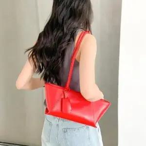 스티치 핸드백 레더 미니백 여성 숄더백 마띠에르