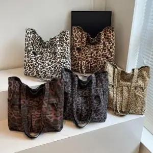 숄더백 호피 무늬 가방 숄더 쇼퍼 데일리 백
