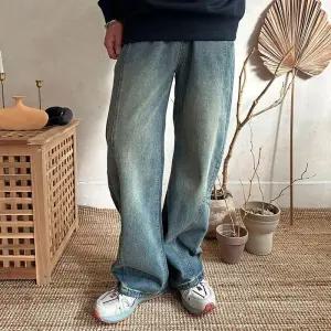 [옷자락]남자 빈티지워싱 절개 와이드핏 뒷밴딩 가을 청바지