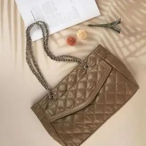 [패션] 여성 체인 콤비 스트랩 패딩 숄더백