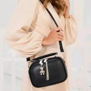 [패션] 지퍼장식 포인트 미니 사각 여성 크로스백 데이트룩