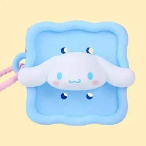 산리오 NJU248K8 페이스 미니 스퀘어 실리콘 파우치-시나롤