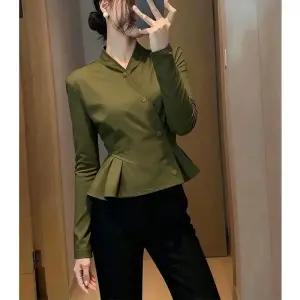 블랙팬서 여친 오버핏 초경량 쇼트 카키색 상의 코트 럭셔리 OPH3
