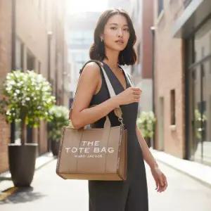 여성 자카드 미디움 토트백M0017027 230