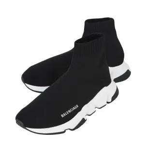 [발렌시아가](X_645056 W2DBQ 1015) 남성 스피드러너 스니커즈