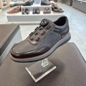 [엘칸토]엘칸토 HC11 소가죽 남성화 L0H8U61J385 (48164359)