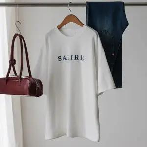 (안나앤플러스) 샐리 자수 레터링 티셔츠[티셔츠DRY21] 빅사이즈