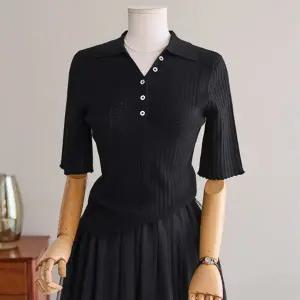 (안나앤모드) half 펀칭 버튼 카라 니트탑[니트EDB3]