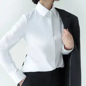 [투투]자체제작 투버튼 링클프리 스판 셔츠 긴팔