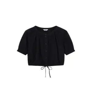 여성) 반팔 퍼프 블라우스_PHF2WC2176