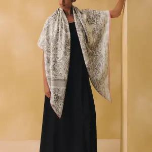 26SS 에르메스 라 누벨 카발리에르 캐시미어 스카프 140 H244273S 10 블랑