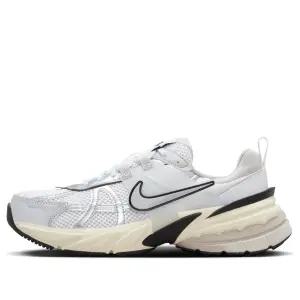 나이키 V2K 런 서밋 화이트 메탈릭 실버 FD0736-100