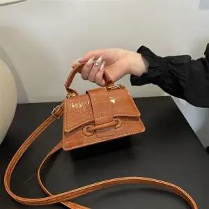 여사친 미니 미니백 악어무늬 스퀘어크로스 겸용 사각 가방 원픽5