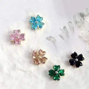 [셀러에이드]네일아트 럭셔리 지르콘 크로버 하트 파츠 5종