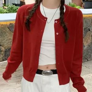 은은한 파스텔 여성 심플 라운드넥 베이직 가디건