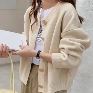 빅버튼 라운드넥 여성 심플 가디건 봄 가을 아우터