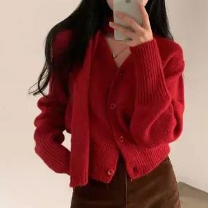 도톰한 여성 브이넥 니트 가디건 스카프 세트