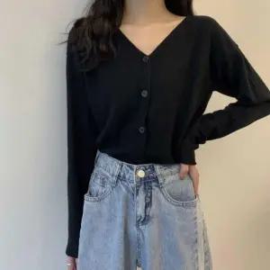 여성 기본 브이넥 니트 가디건 봄 가을 데일리룩