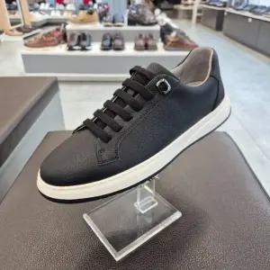 [엘칸토]엘칸토 HC11 소가죽 남성 스니커즈 B8V1U6H1319 (47362243)