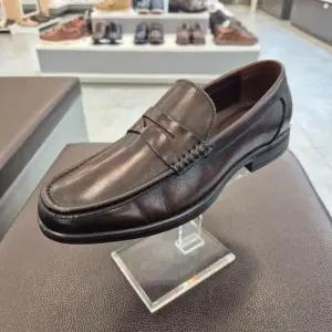 [엘칸토]엘칸토 HC11 소가죽 남성화 Q5V6U61H385 (47362237)