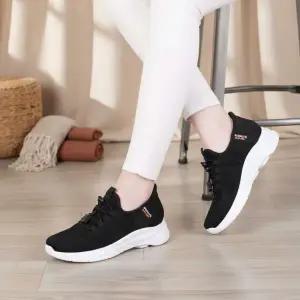 여성 봄여름 통기성 클래식 라이트 러닝화