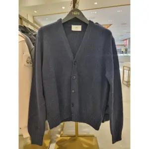 [롯데백화점]아미 HKC127.005 (톤온톤 하트 캐시미어 가디건)