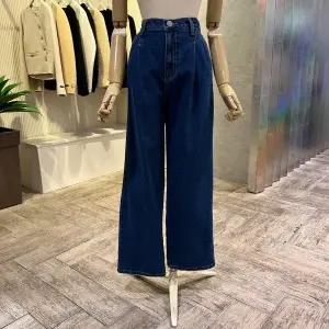 [대구백화점] [ab.f.z]백 밴딩 원턱 일자 데님 팬츠(AOZ1QE31A)