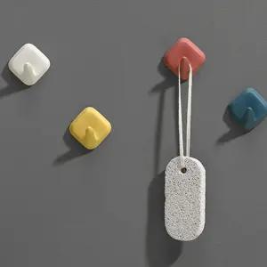 붙이는 벽걸이 후크 소품고리 4p/고정/고리/접착/무타공/걸이/거치대/모자/액자/도어/수납/정리/다용도