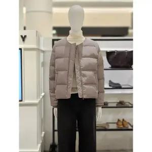 [시슬리](신세계 사우스시티)여성 라운드넥 오리털 미들패딩 베이지 SAPD81561-BG