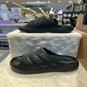 [슈마커] 아디다스 퓨어칠 슬라이드 KI0055 남여공용 슬리퍼