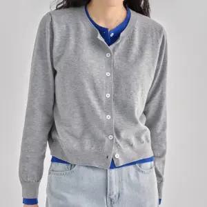 [더나무그림] 여성 배색 레이어드 라운드넥 니트 가디건 NCP1CD002 차밀키이중R1Y