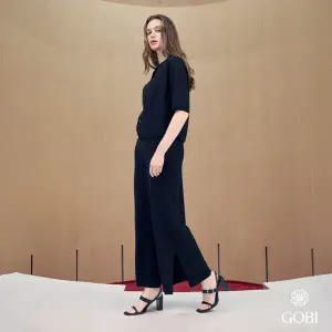 [NEW 컬러] 고비(GOBI) 실크 캐시미어 슬릿 와이드 팬츠