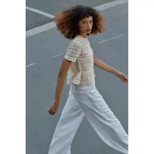 zara 자라 포인텔 반소매 니트 재킷 - 크림147488