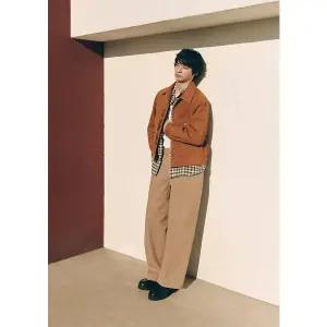 [지이크](의정부점)26S/S 봄 신상 브라운 컬러 페이크 스웨이드 트러커 가죽 자켓 (SSUMG0006)