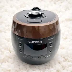 쿠쿠 전기압력밥솥 CRP R0655FB 6인용 블랙 브라운 쿠쿠압력밭솥