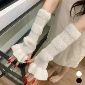 여자 외출 데일리 방한 아이템 플레어 프릴 쁘띠 롱 핸드워머