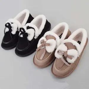 겨울부츠 리본 겨울 털신 가벼운 로우굽 모카신 단화 방한화