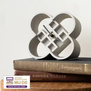 (국립중앙박물관 2025 뮷즈) 연화문양 탁상시계 전통문양 오브제 디자인 탁상시계 무소음