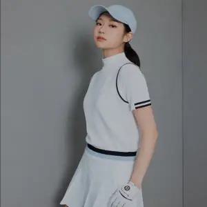 [풋조이](강남점)여성 하이넥 반팔 티셔츠 화이트 37216